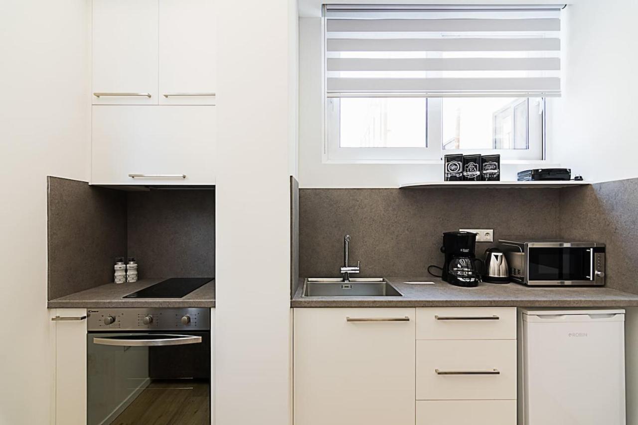 Brand New Flat For 4 Ppl Next To Syntagma Sq. Apartment เอเธนส์ ภายนอก รูปภาพ