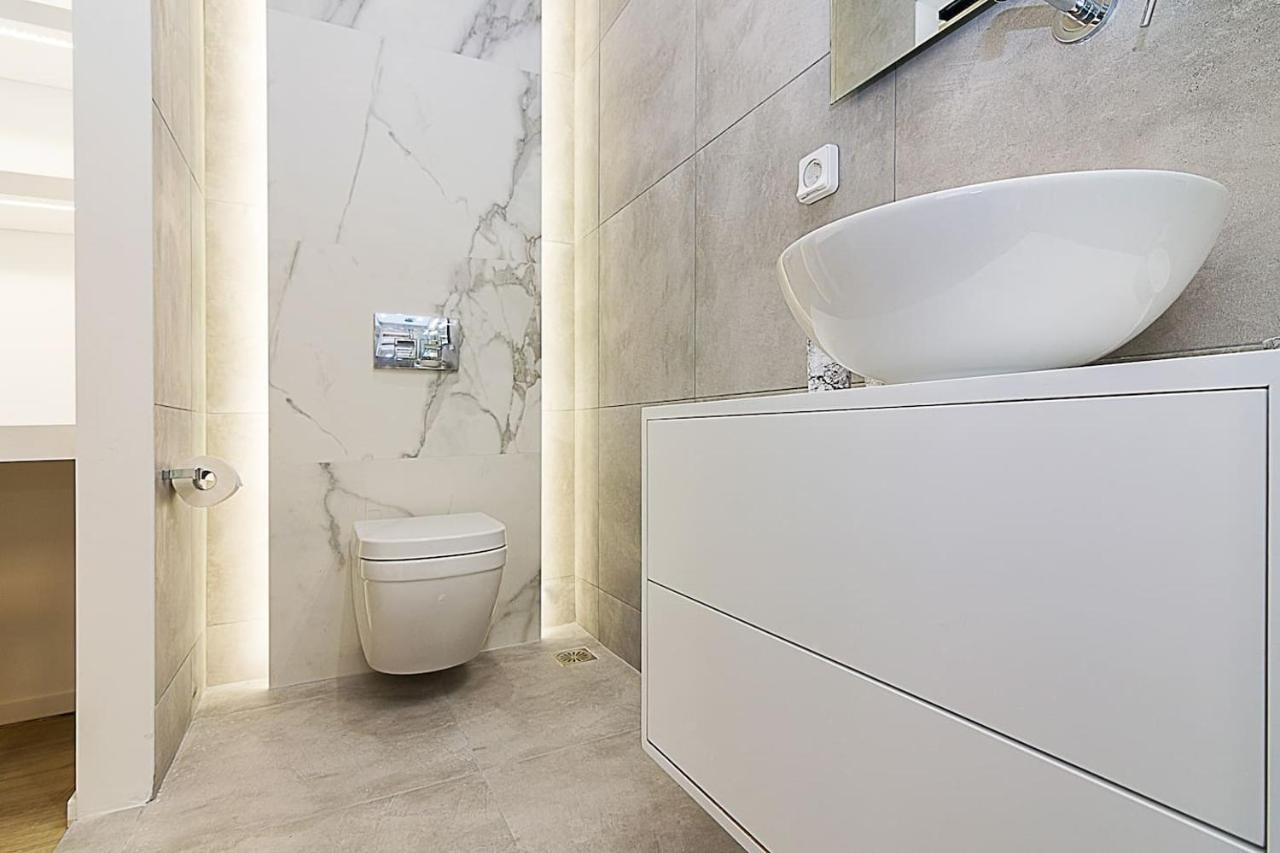 Brand New Flat For 4 Ppl Next To Syntagma Sq. Apartment เอเธนส์ ภายนอก รูปภาพ